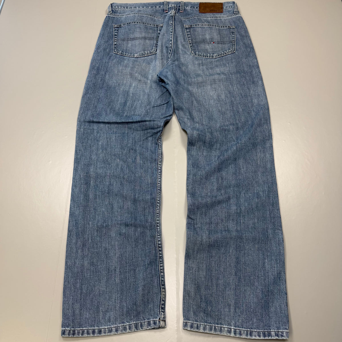 Tommy Hilfiger Washed Vintage Jeans | M
