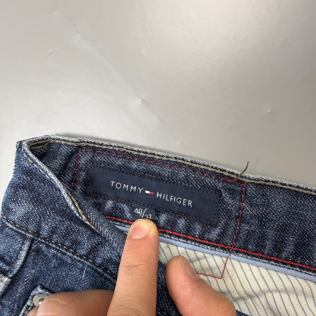 Tommy Hilfiger Washed Vintage Jeans | L