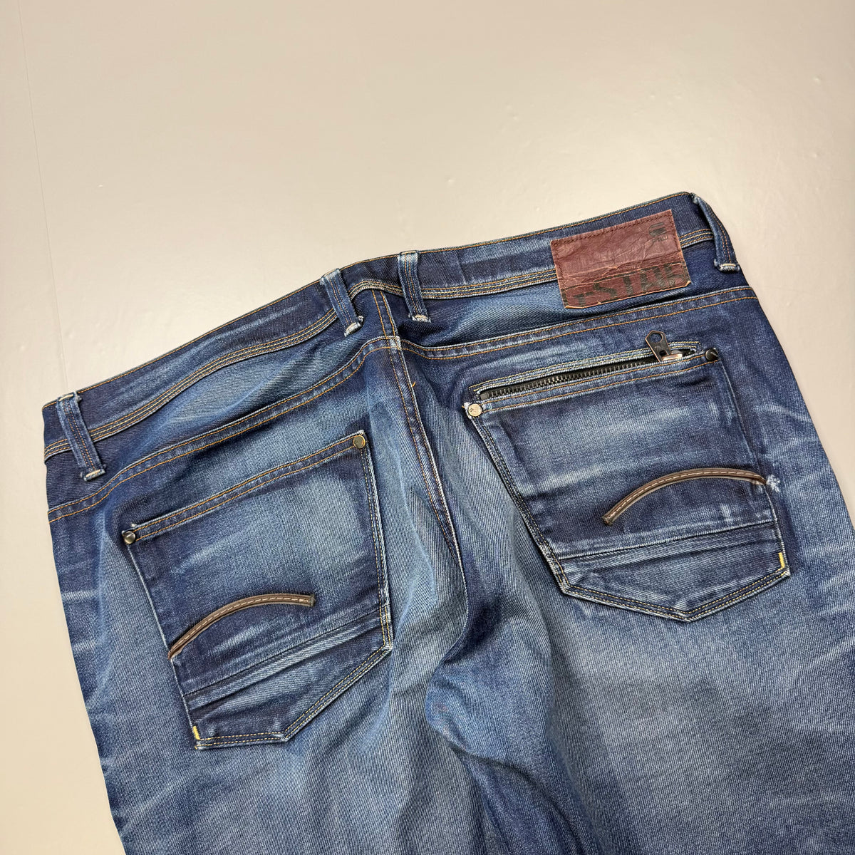 G-Star Washed Vintage Jeans | L
