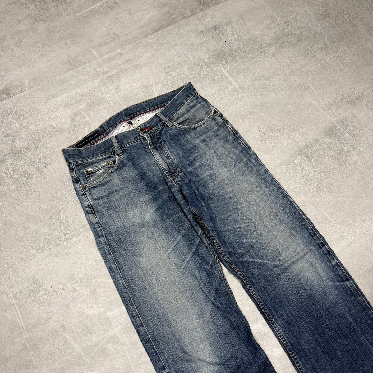 Tommy Hilfiger Washed Vintage Jeans | M