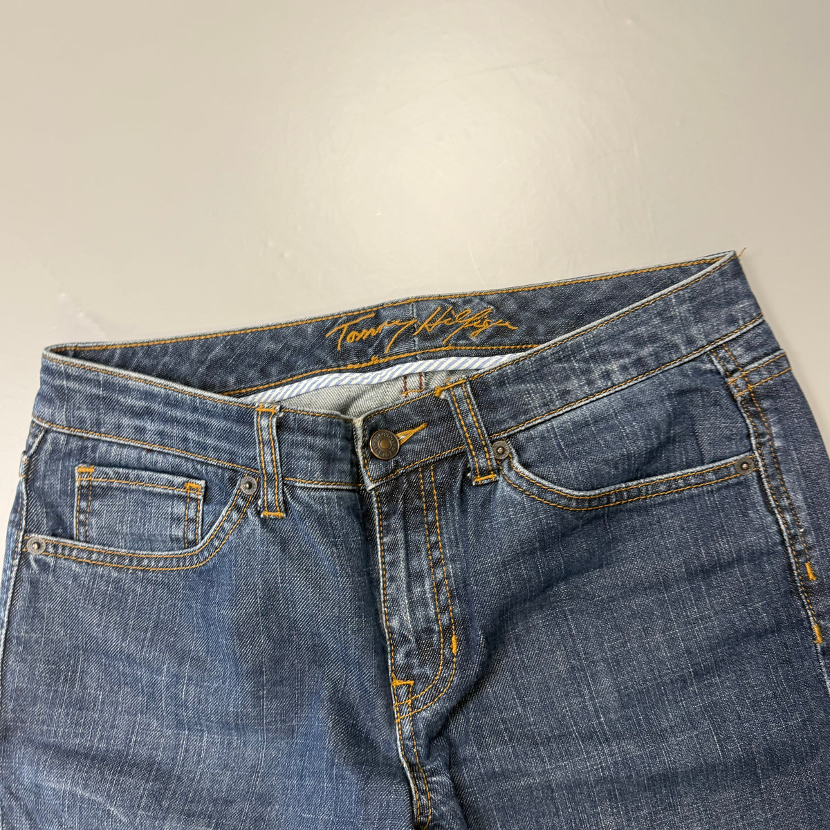 Tommy Hilfiger Bootcut Vintage Jeans | S