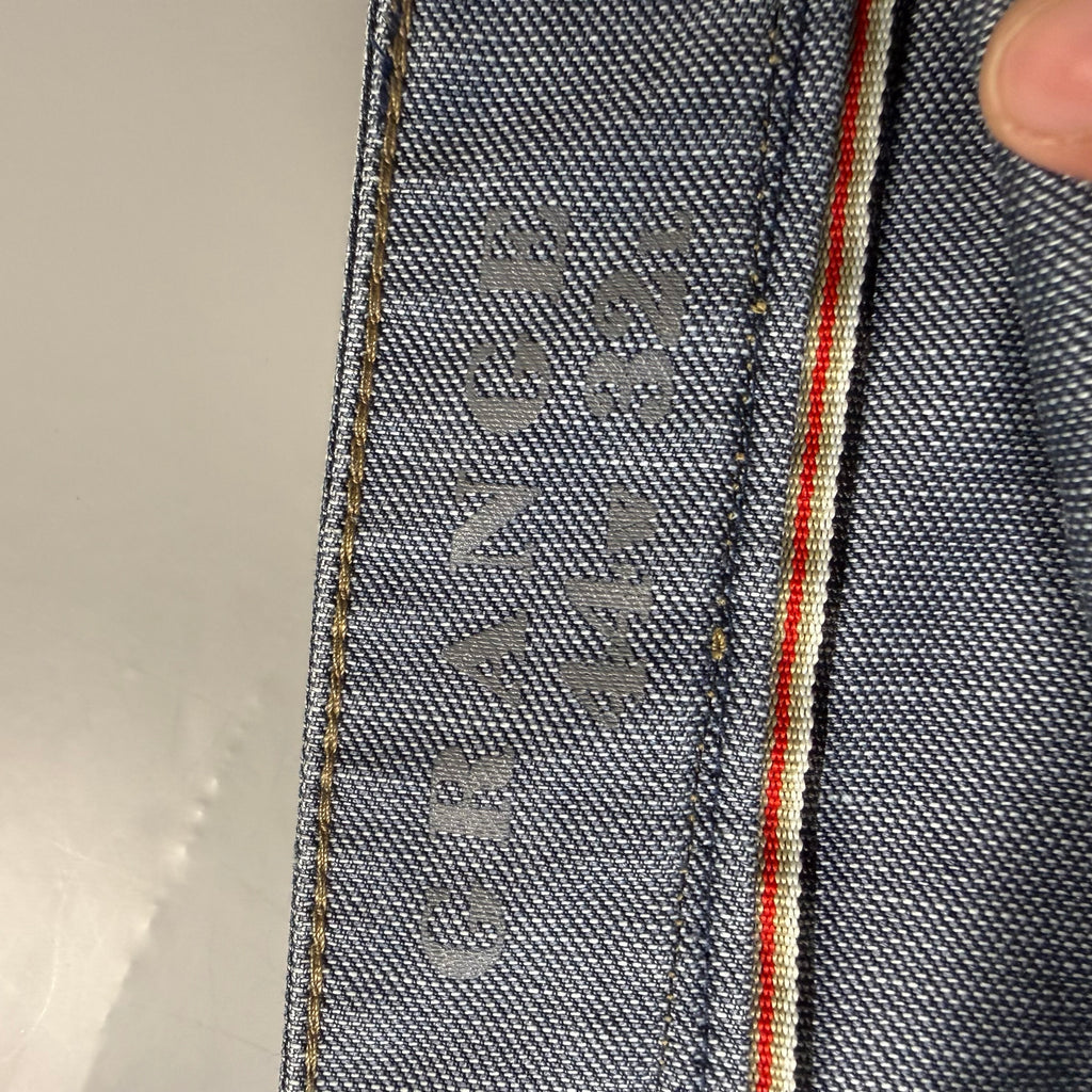 Burberry Washed Vintage Jeans | L