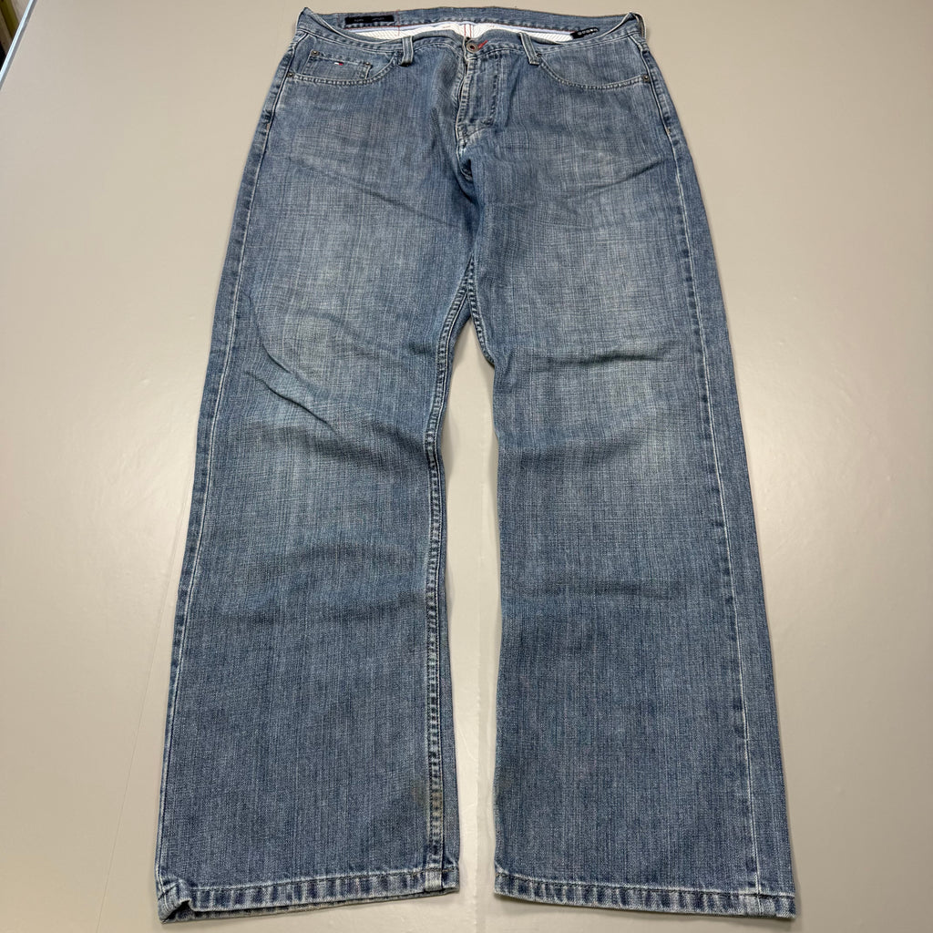 Tommy Hilfiger Washed Vintage Jeans | M