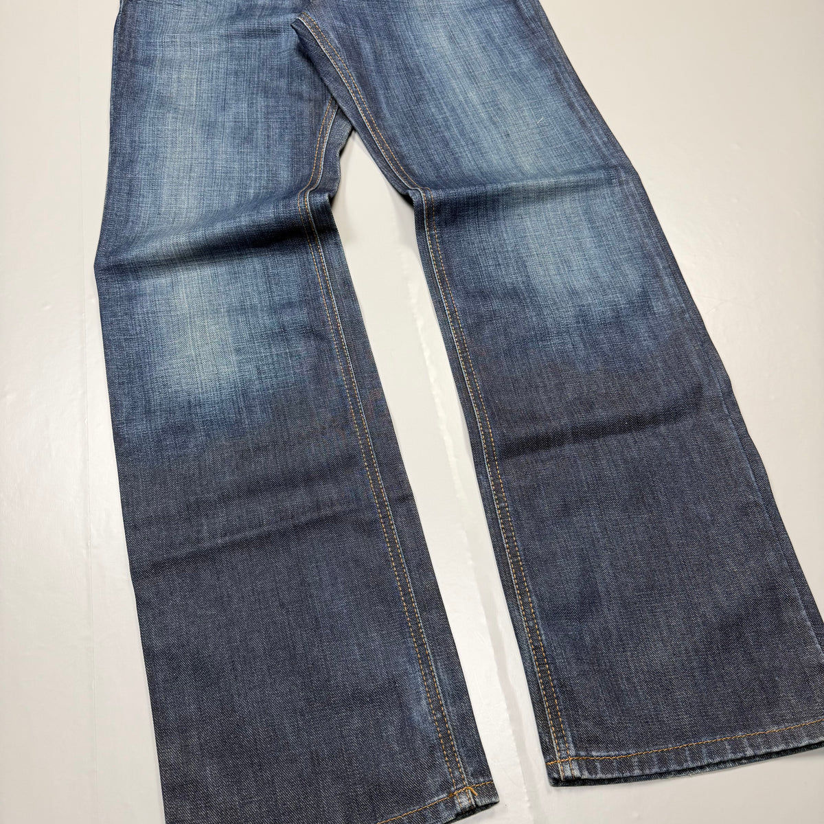 Tommy Hilfiger Bootcut Vintage Jeans | M
