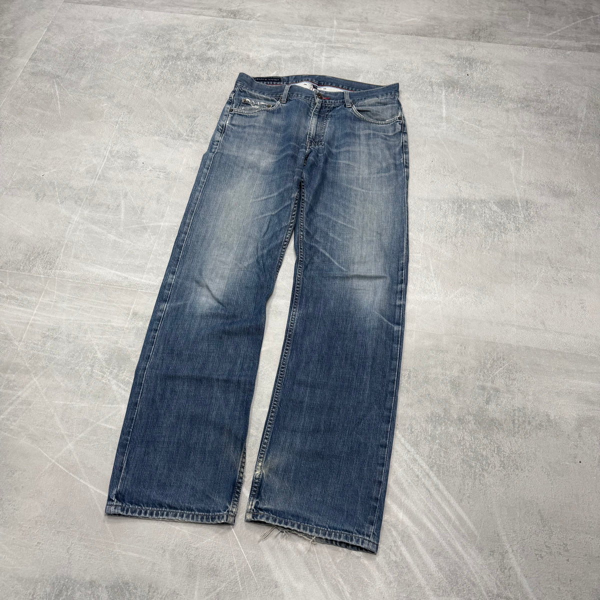 Tommy Hilfiger Washed Vintage Jeans | M