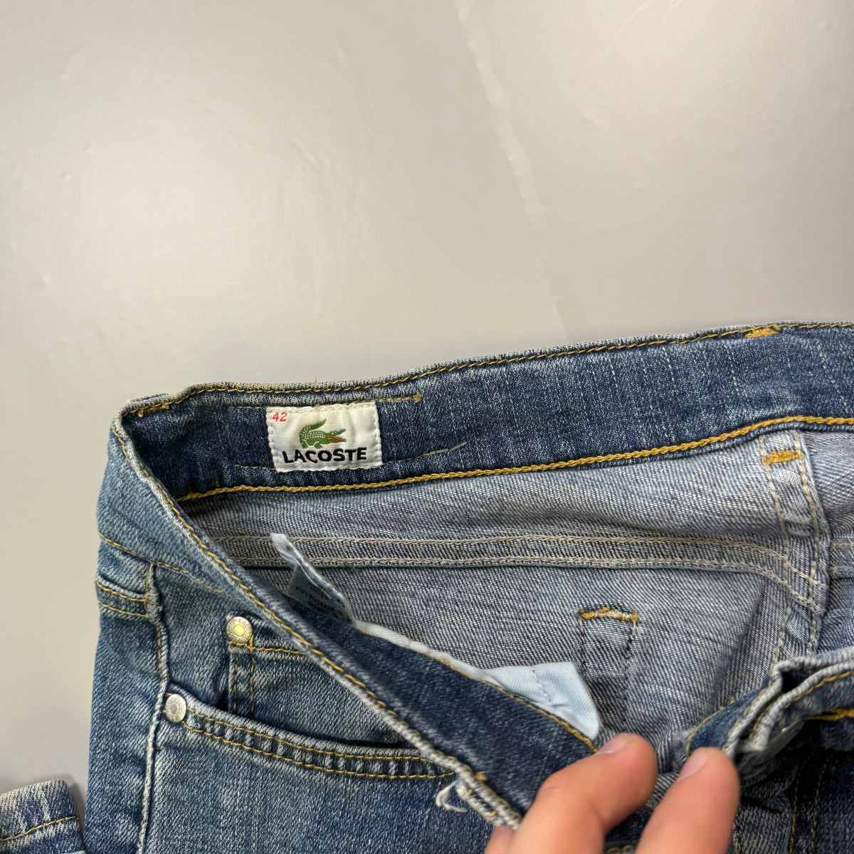 Lacoste Washed Vintage Jeans | M