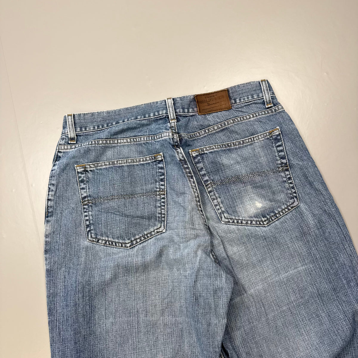 Tommy Hilfiger Bootcut Vintage Jeans | S