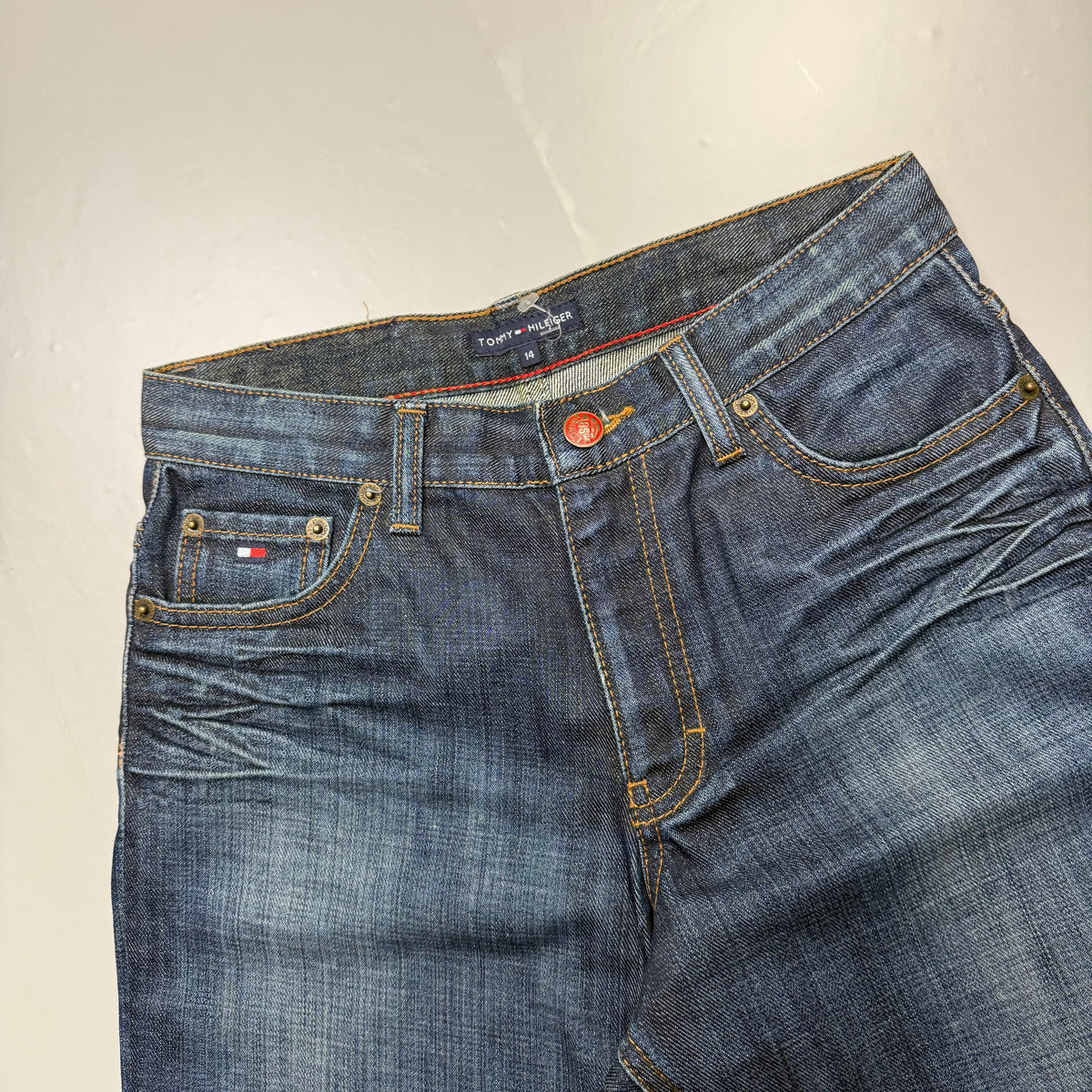Tommy Hilfiger Bootcut Vintage Jeans | M
