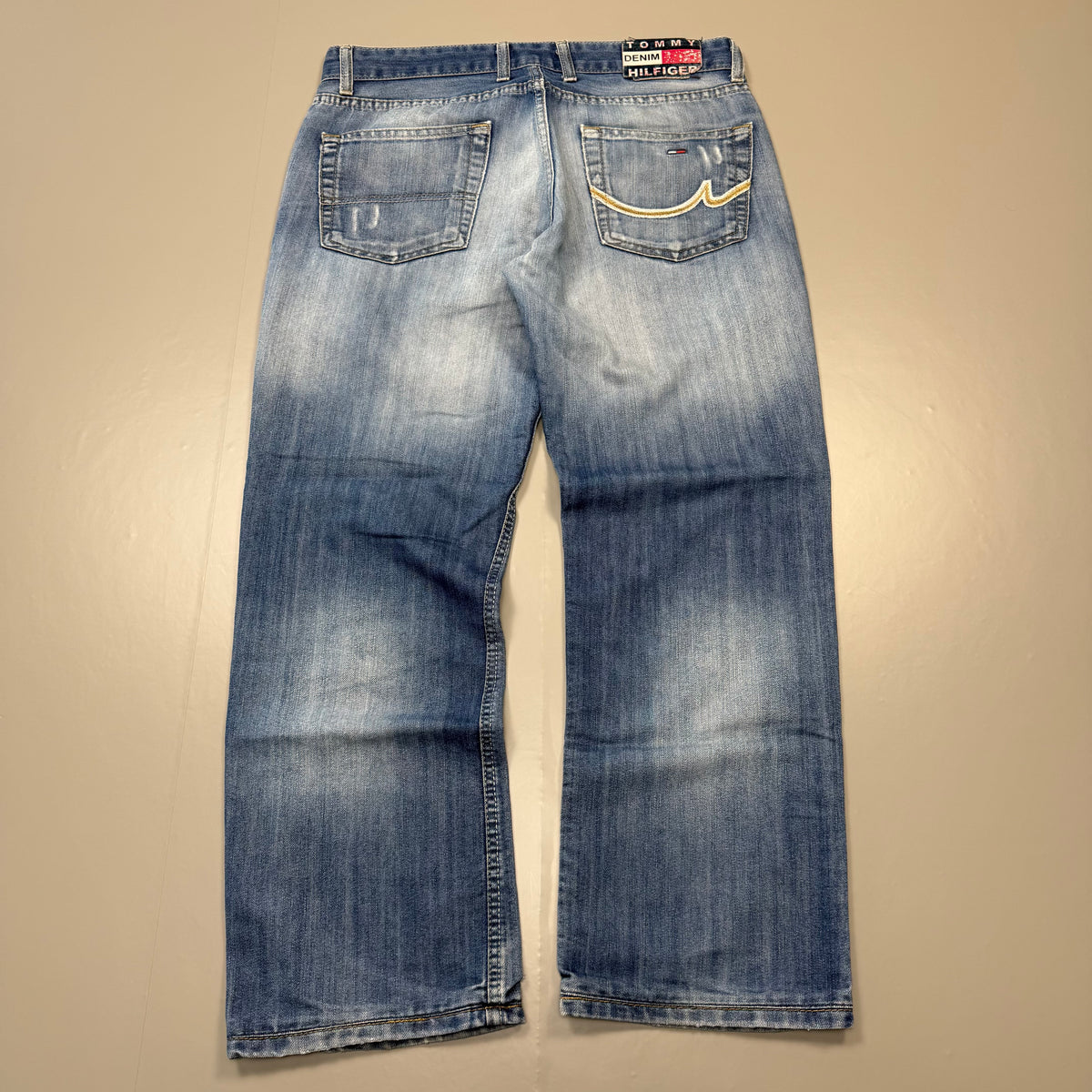 Tommy Hilfiger Washed Vintage Jeans | XS