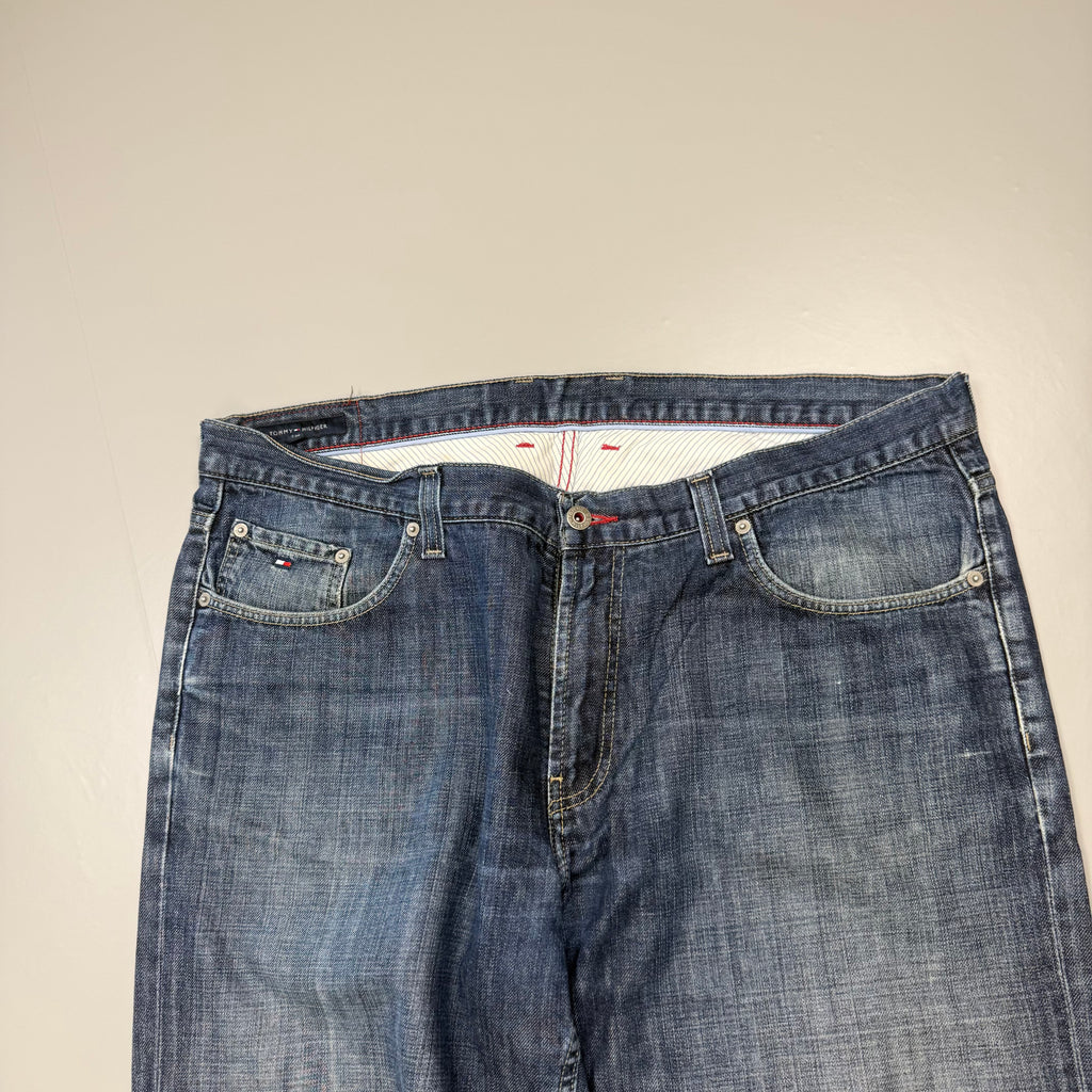 Tommy Hilfiger Washed Vintage Jeans | L