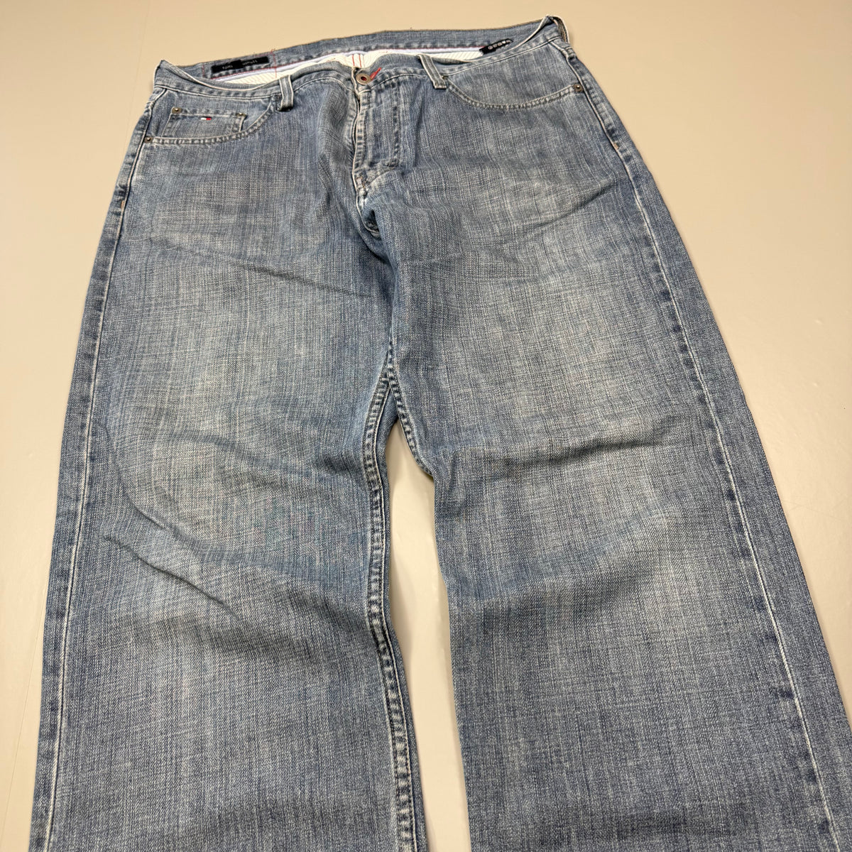 Tommy Hilfiger Washed Vintage Jeans | M