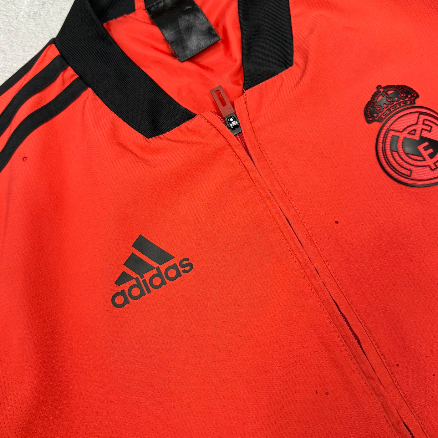 Real Madrid 2018 Vintag Tracksuit | XS